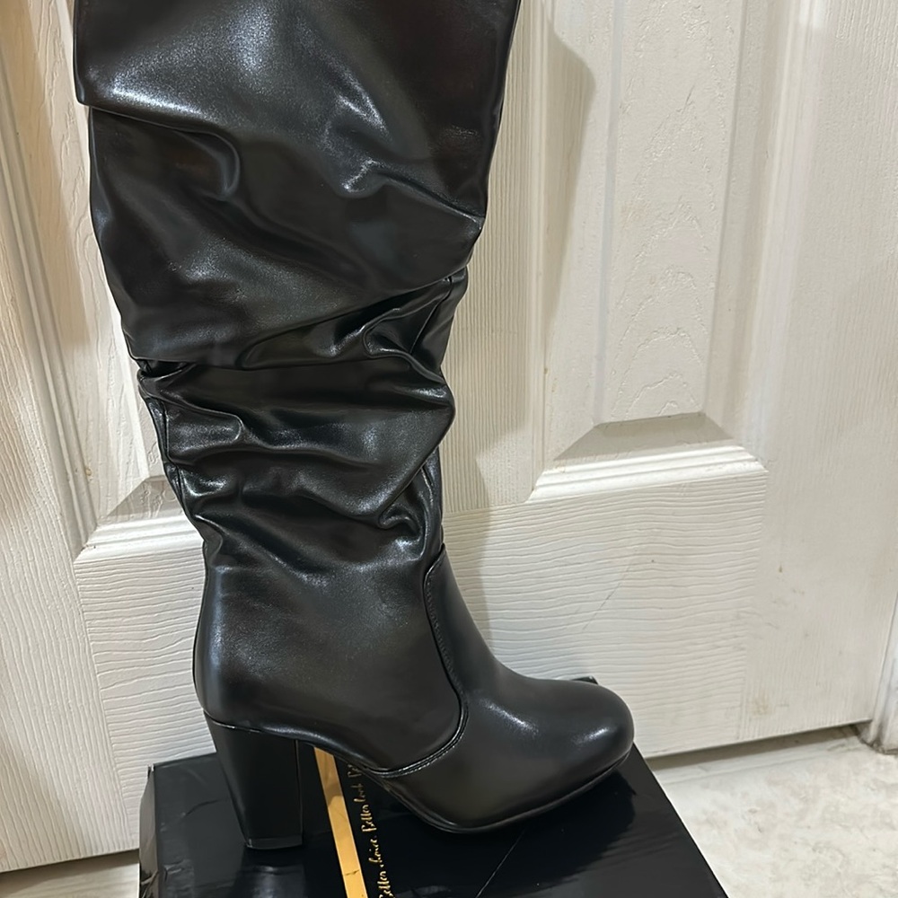 Black Boots